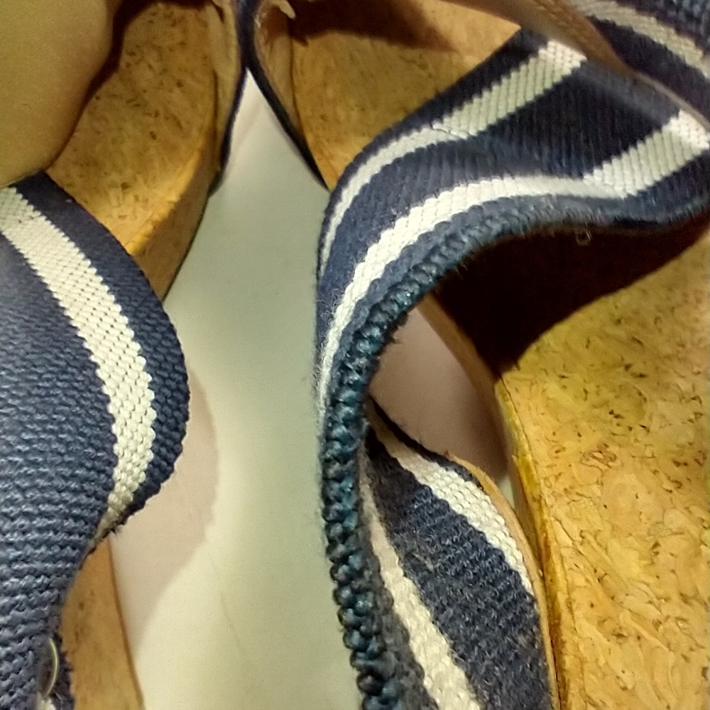 Lucky Brand Miller 2 Platform Wedge Sandals Women's sz 9.5M. - Picture 10 of 10